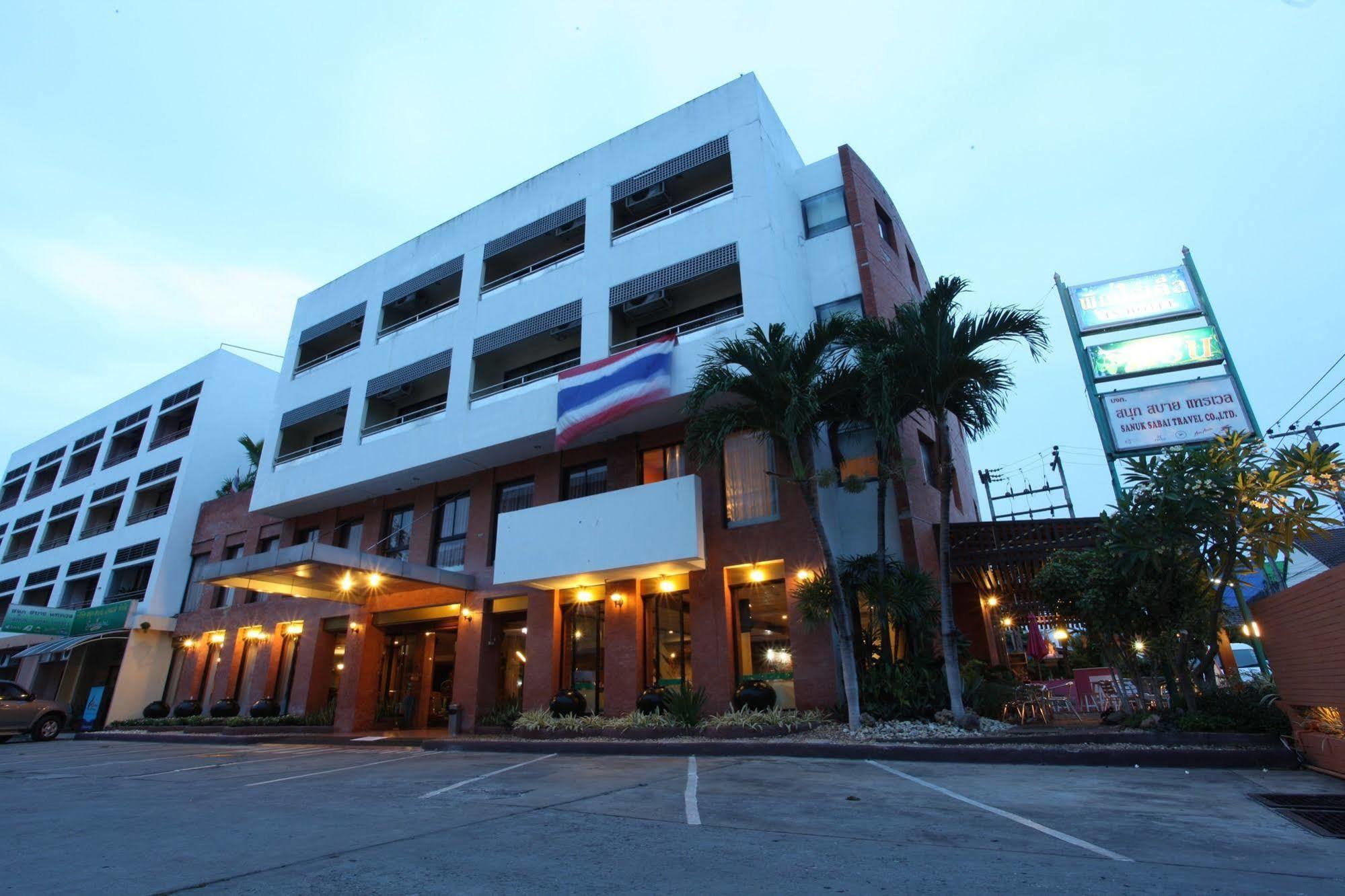 Pin Hotel Lampang Bagian luar foto